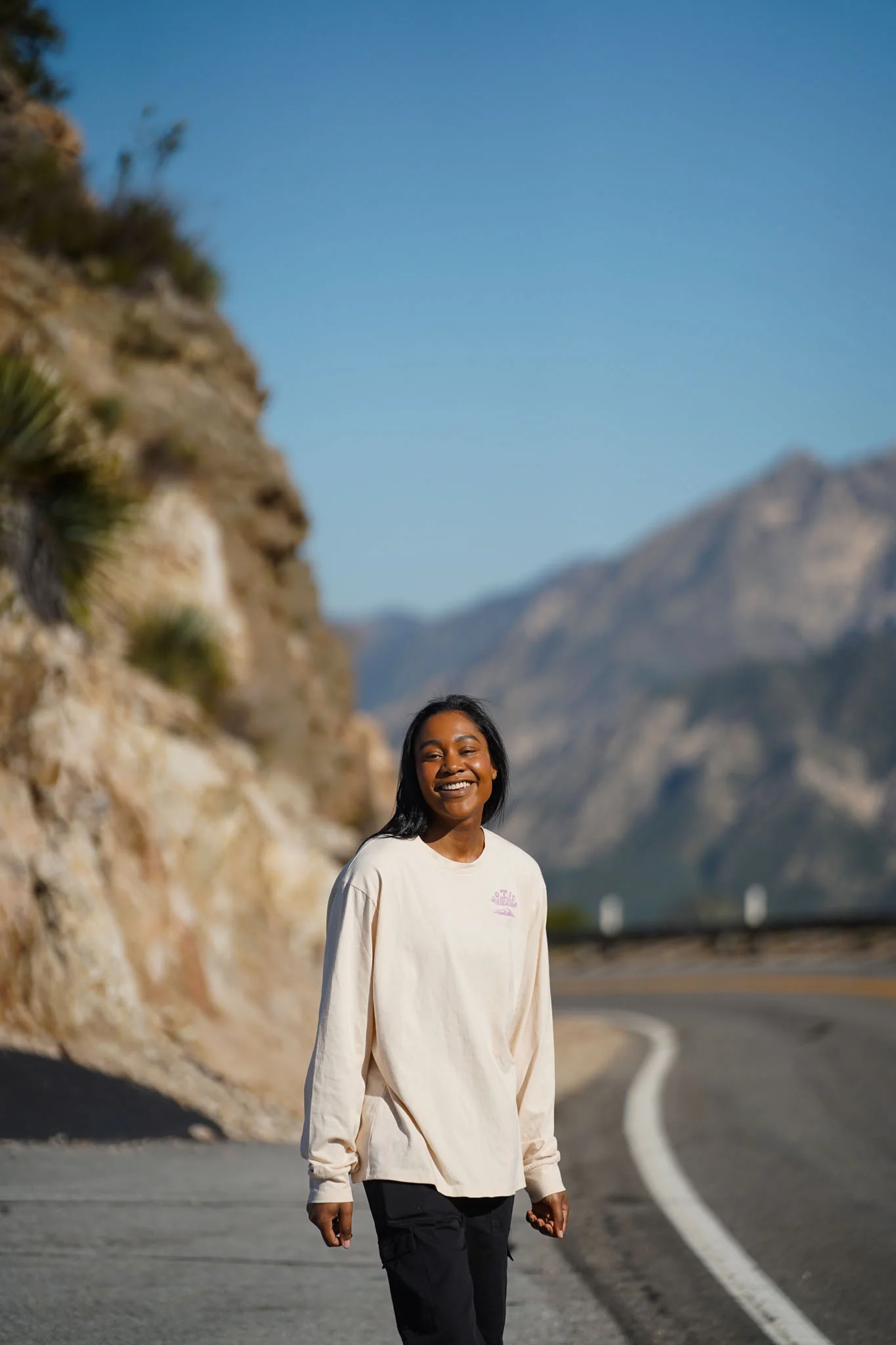 Huaraz Beige Long Sleeve - Image 3